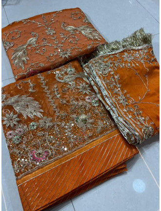 Organza poshak 